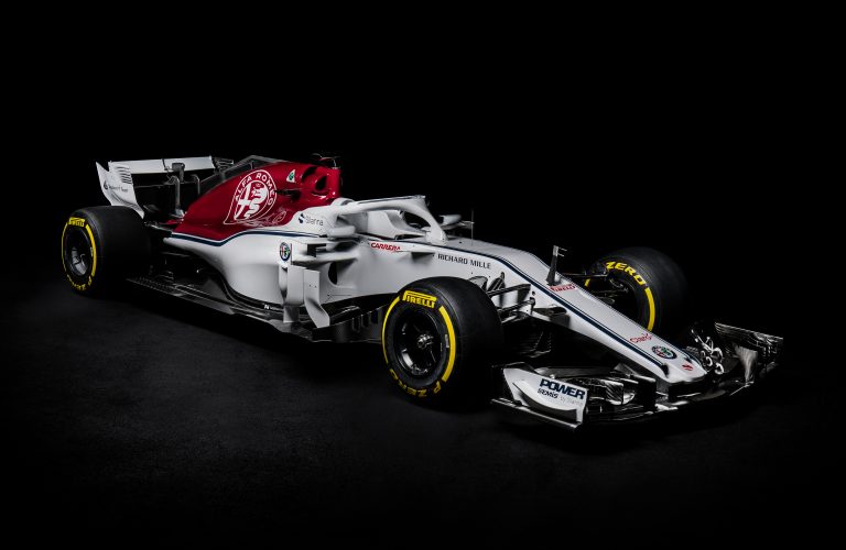 Sauber muestra su auto de F1 en asociación con Alfa Romeo
