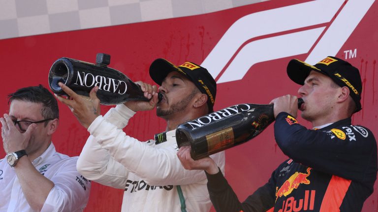 Hamilton arrasa en el GP de España