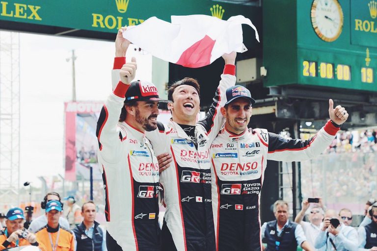 Alonso y Toyota ganan las 24 Horas de Le Mans con Pechito Lopez segundo