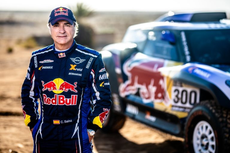 Carlos Sainz: «Desde mi punto de vista, tenemos el equipo más fuerte que competirá en el Dakar 2019»