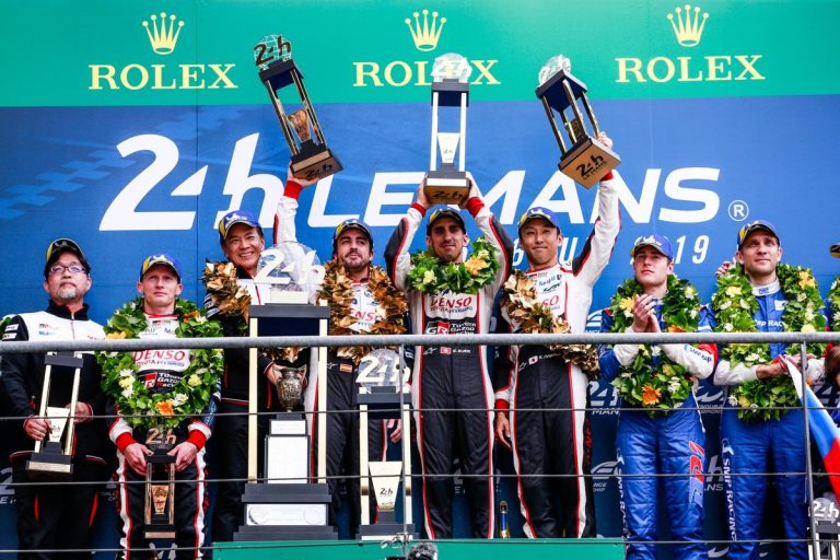 Toyota celebra el campeonato del WEC en Le Mans con un 1-2