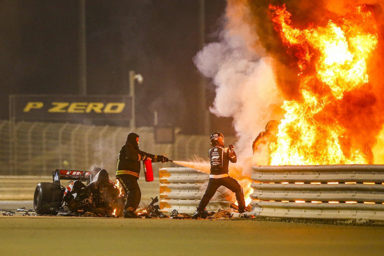 Escalofriantes imágenes del accidente de Romain Grosjean en el GP de Bahrein