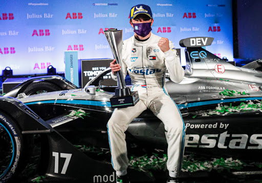 De Vries y Mercedes dominan apertura de Fórmula E