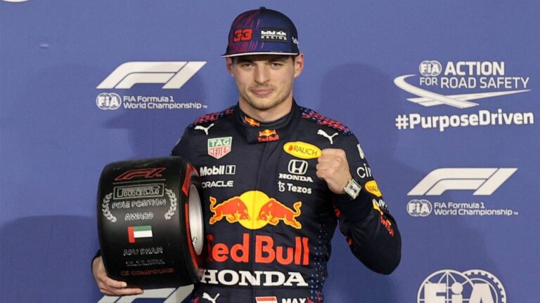 Verstappen logra la pole con ayuda de Pérez en Abu Dhabi