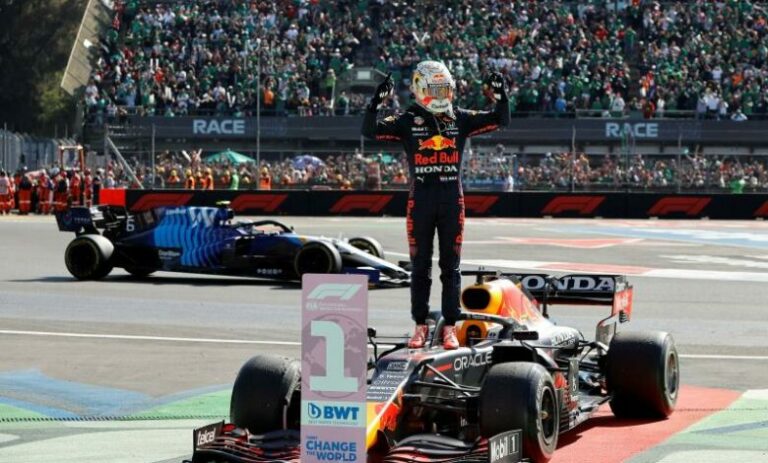 Verstappen gana el GP de México con podio de Pérez