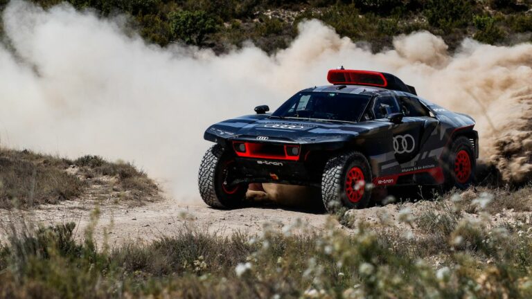 Sainz: Buscamos ganar el Dakar con Audi desde el primer año