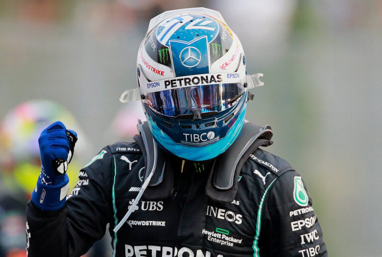 Bottas se lleva la clasificación en un 1-2 de Mercedes en Monza