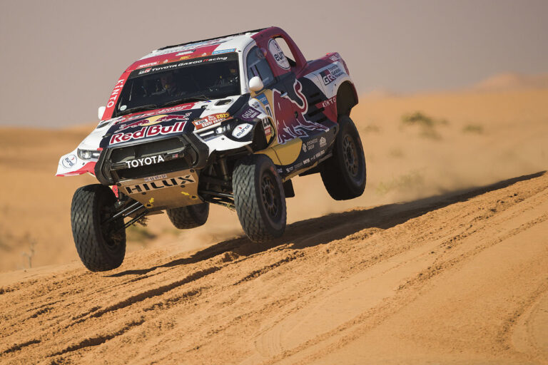Nasser Al Attiyah certifica su quinto Rally Dakar