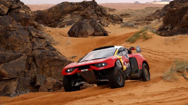 Loeb marca un récord histórico en el Dakar 2023